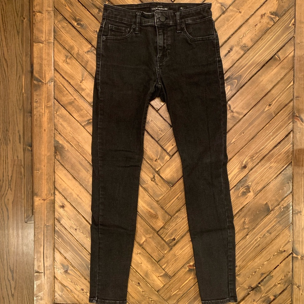 Lucky Brand Women’s Faded Black Skinny Jeans